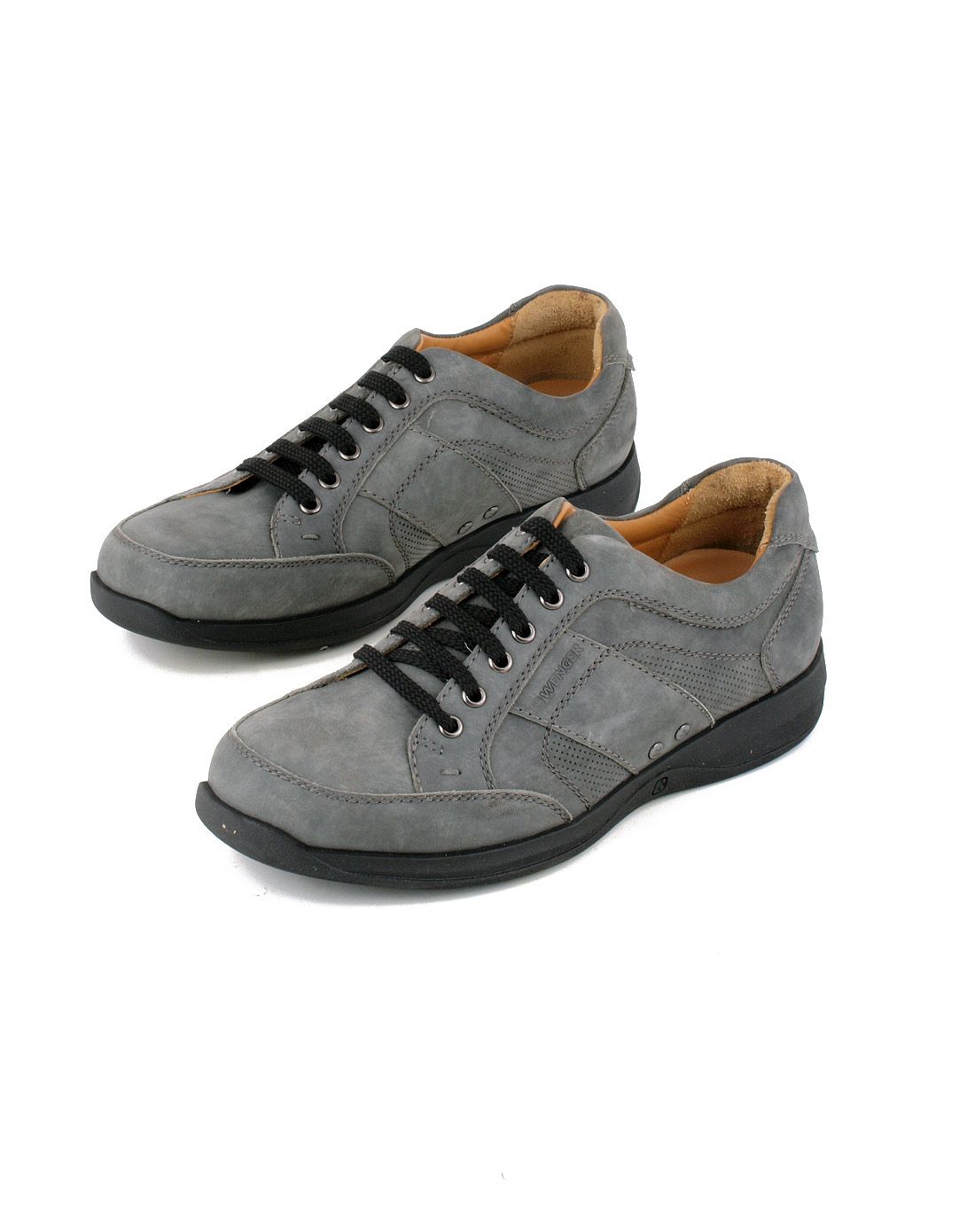 灰色云彩牛巴戈户外休闲单鞋