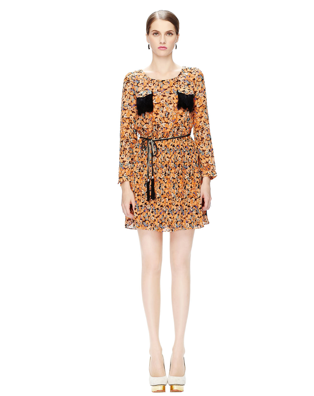 雅法橙花色连衣裙