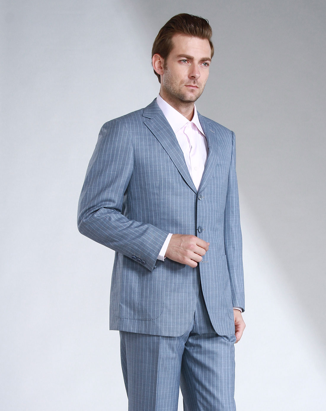 灰蓝色间纹斯文气质长袖西服