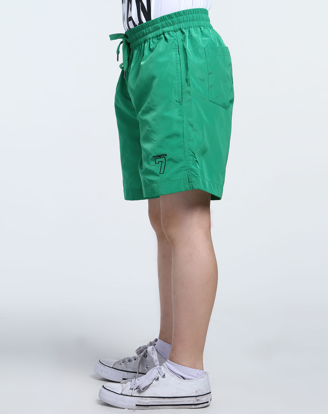 鎏恒色新锐少年装old&new男女童男童草绿色休闲时尚短裤3122