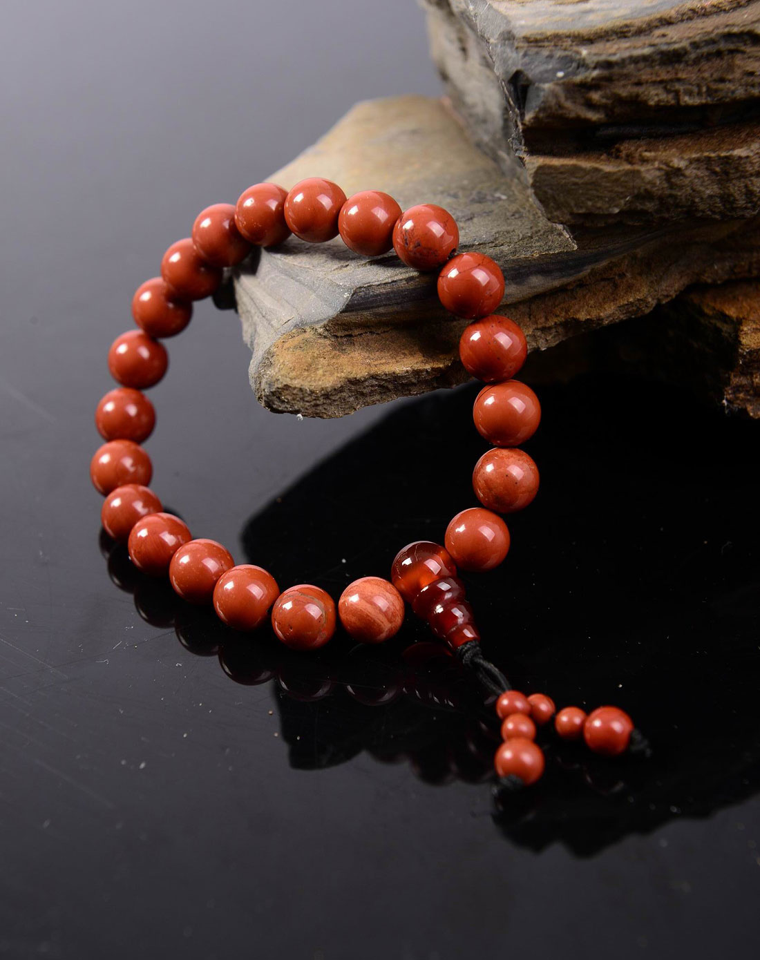 中性红色天然朱砂红石辟邪开运手链