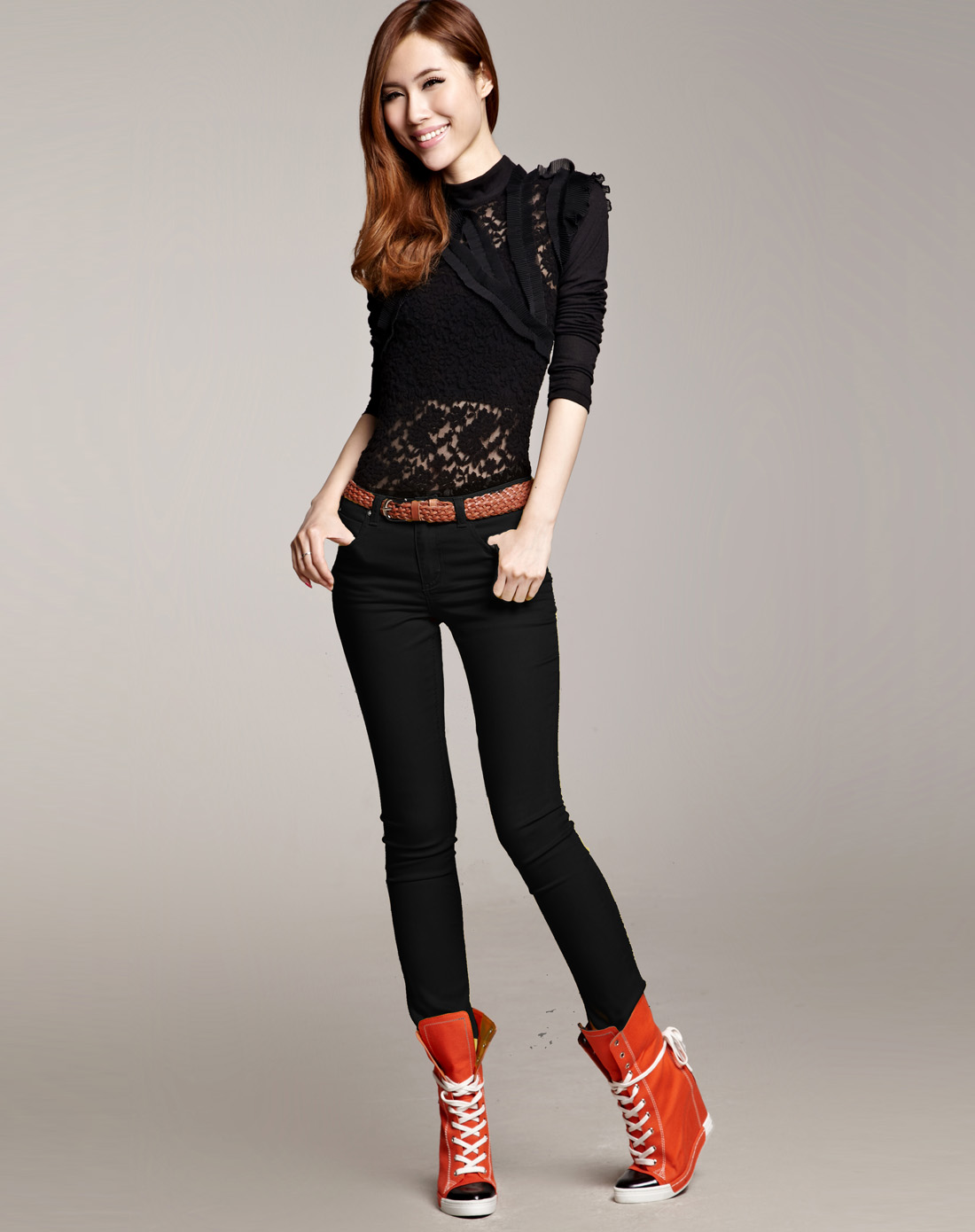 黑色百搭修身休闲小脚裤长裤