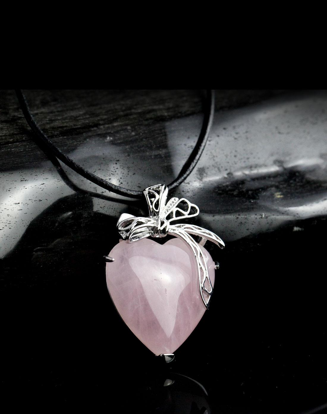 [ 蔻贝 ] 女款粉水晶心形镶嵌吊坠