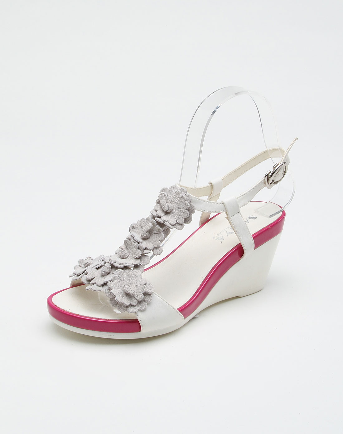 白色时尚简约高跟凉鞋