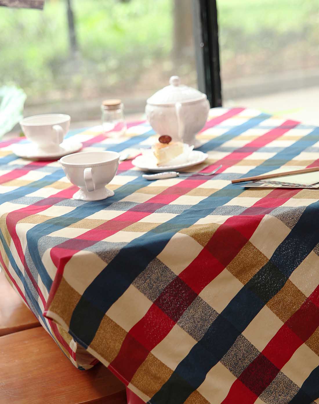 彩色格子桌布