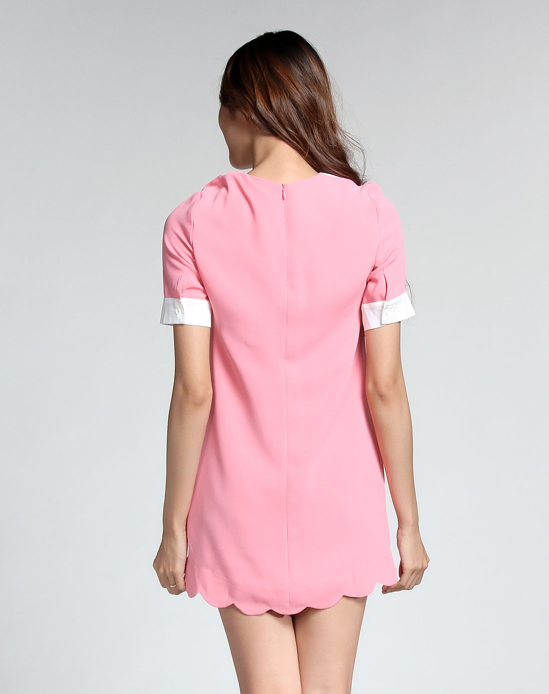 甜美水粉色简约短袖连衣裙