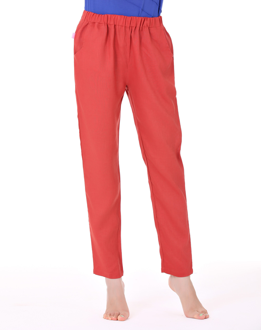 砖红色瑜伽服裤子