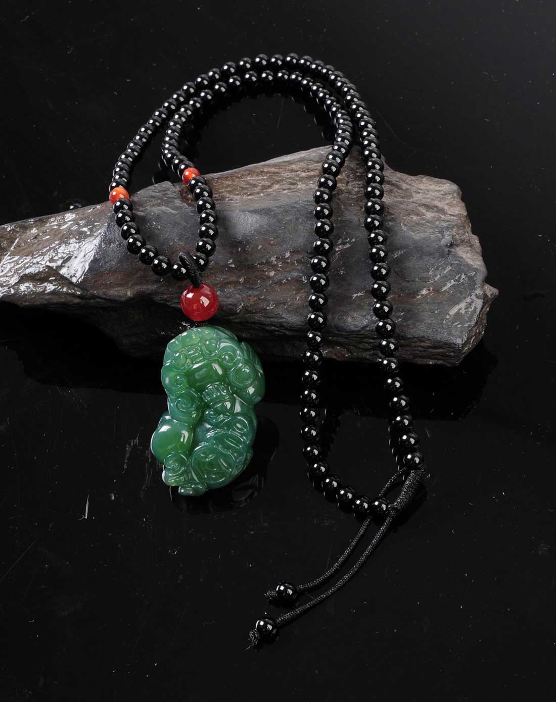 [ 自然机理 ] 中性黑色黑玛瑙东陵玉貔貅项链(附证书)