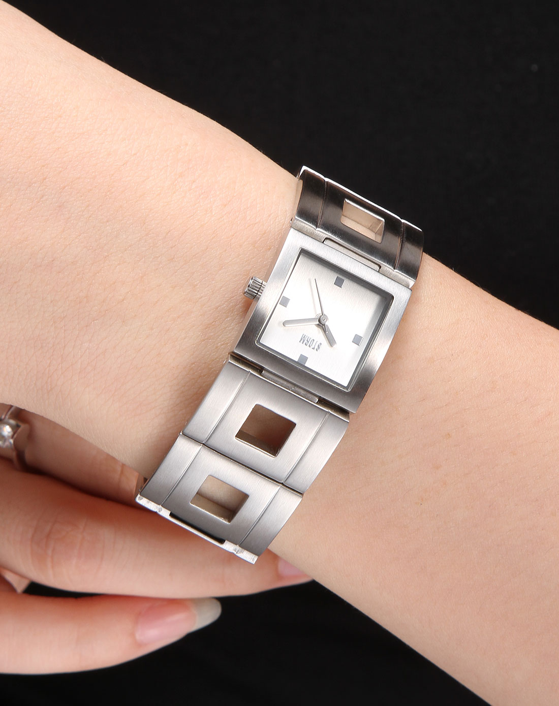 英国storm潮牌手表专场 女性商务精英银色方形时尚石英手表