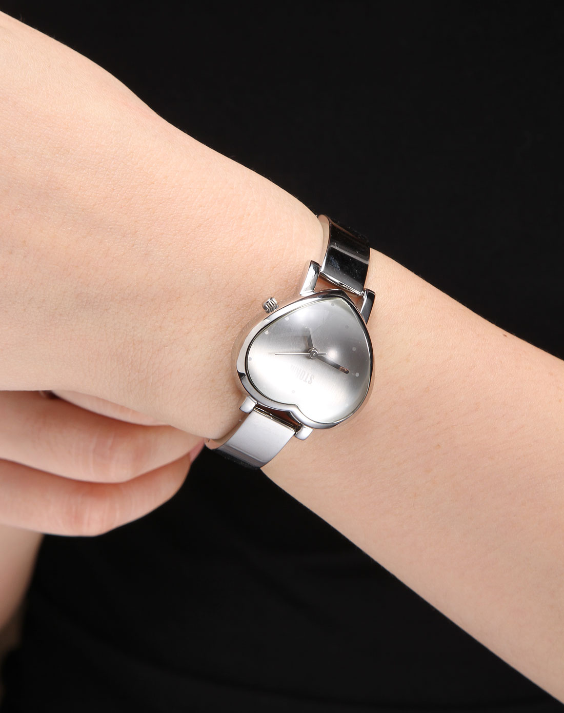 英国storm潮牌女性心形简约银白色石英手表4677/s_唯品会