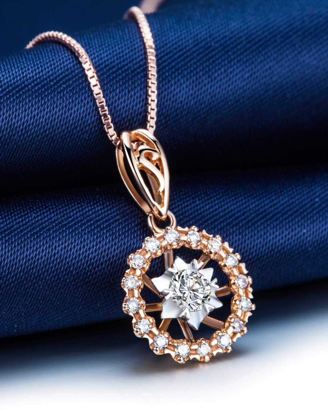 白红18k双色金豪华钻石吊坠